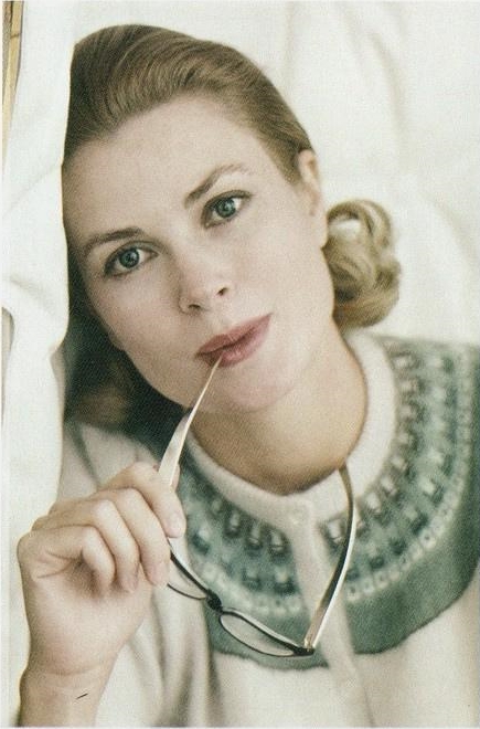 Elegant style icon wardrobe essentials: Grace Kelly in cardigan sweater
