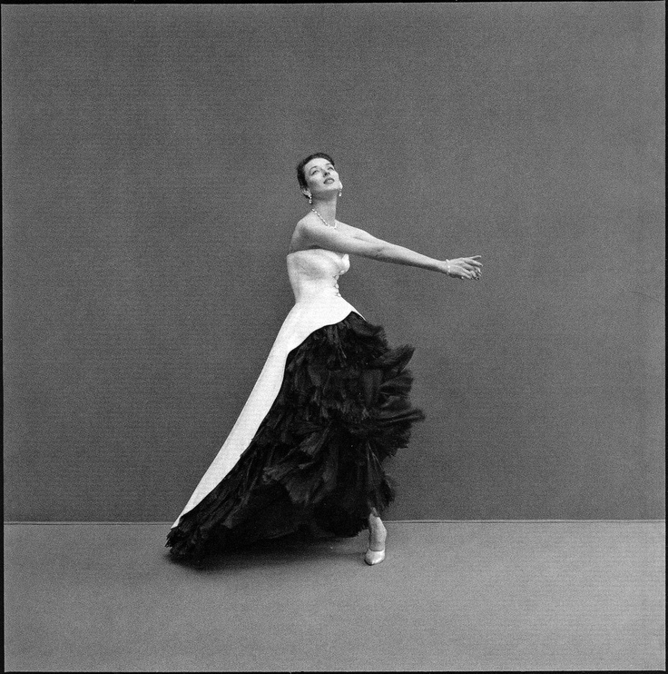Dorian Leigh in Balenciaga evening dress, photo by Richard Avedon, 1951