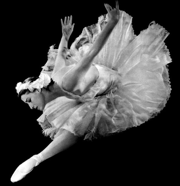 Maya Plisetskaya as Odette in Swan Lake