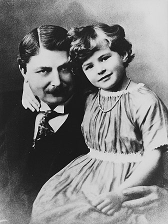 Ingrid Bergman with her father, Justus Bergman when she was 9 years old, 1924