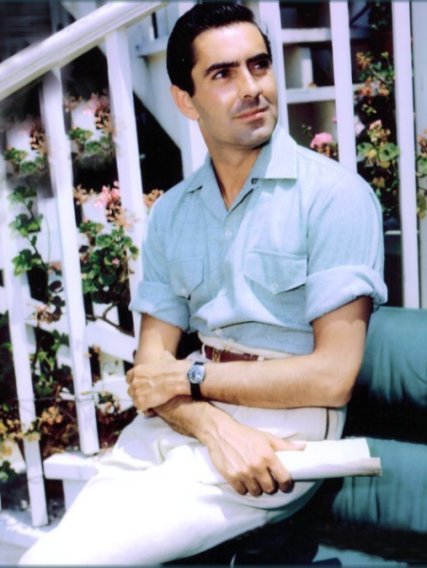 Tyrone Power(May 5, 1914 – November 15, 1958), Hollywood's first action star