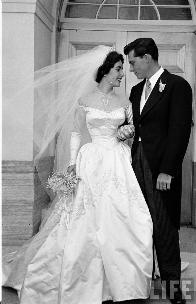 Elizabeth Taylor on her wedding day with Conrad 
