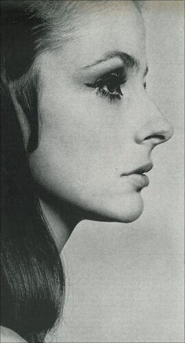 Dolores Guiness (31 July 1936 – 20 January 2012), elegancepedia