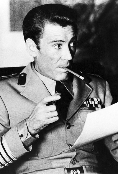 Peter O'toole (2 August 1932-14 December 2013)