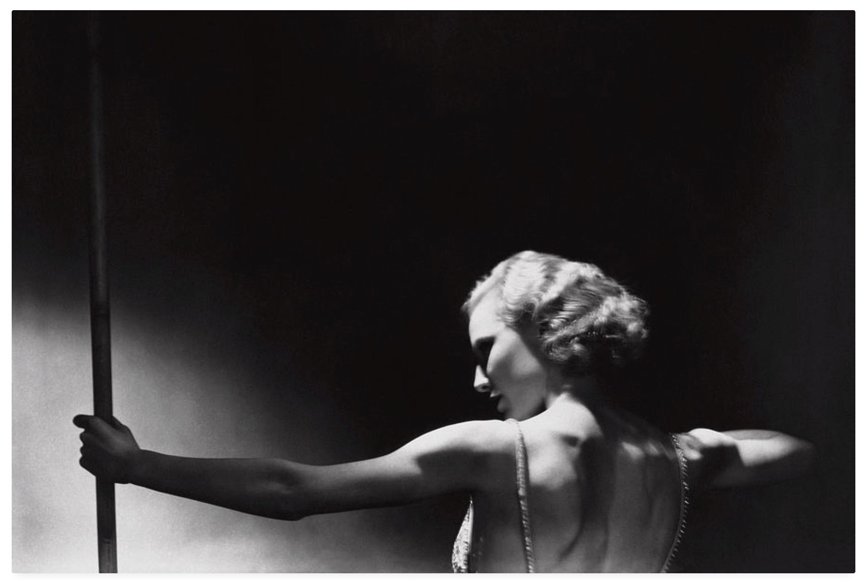 Jean Barry, photo by Hoyningen-Huene