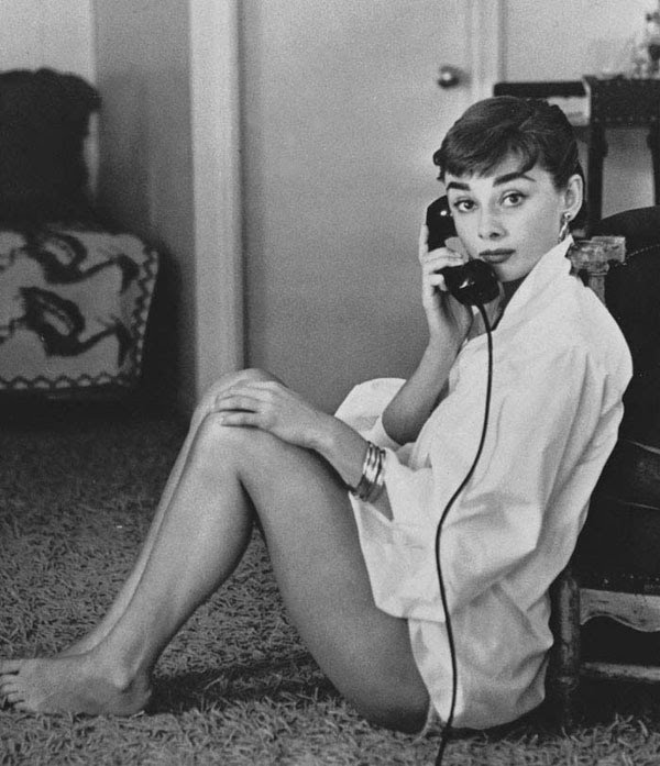 Audrey Hepburn at home, Photo by Mark Shaw, 1953