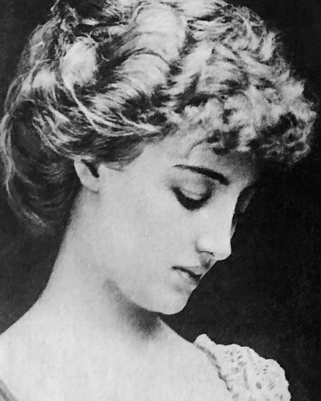 Gladys Marie Deacon(7 February  1881-13 October 1977)