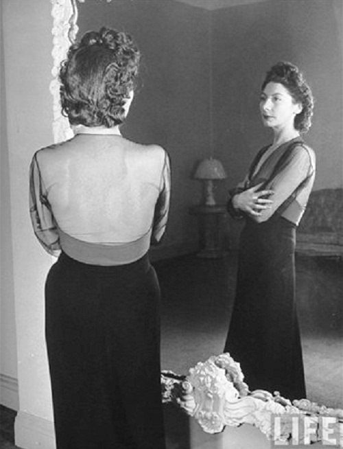 Valentina Schlee(1 May 1899 - 14 September 1989)