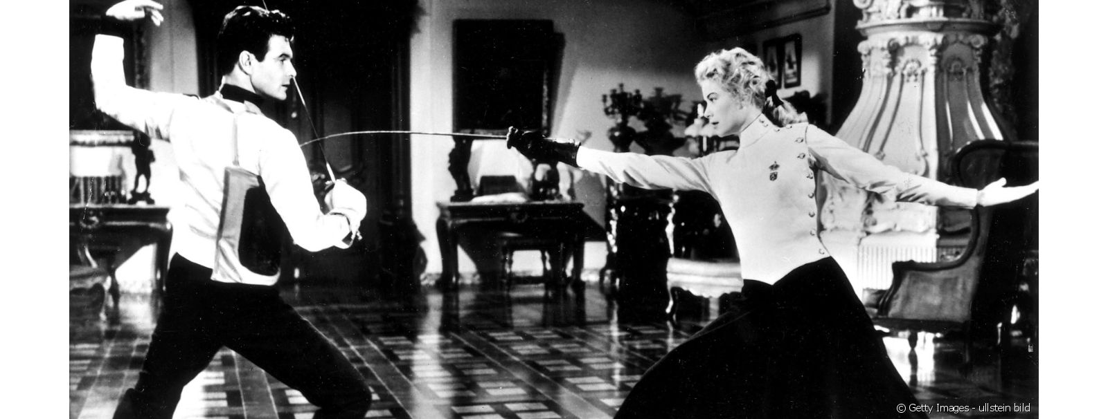 Louis Jourdan with Grace Kelly in film The Swan