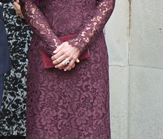 Kate Middleton Mulberry 'Bayswater' clutch in cranberry suede