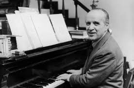 Speak softly, love / Parle plus bas / Parla piu piano / Amor hablame dulcement