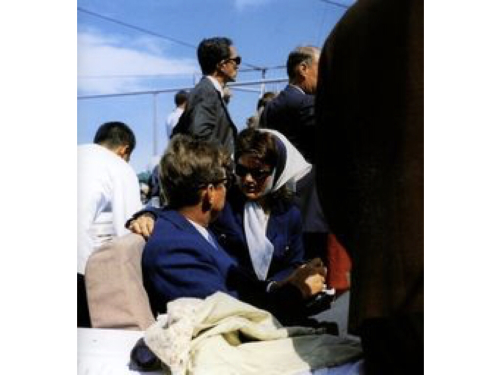 Elegant style icon wardrobe essentials: Jackie Onassis Kennedy’s headscarves