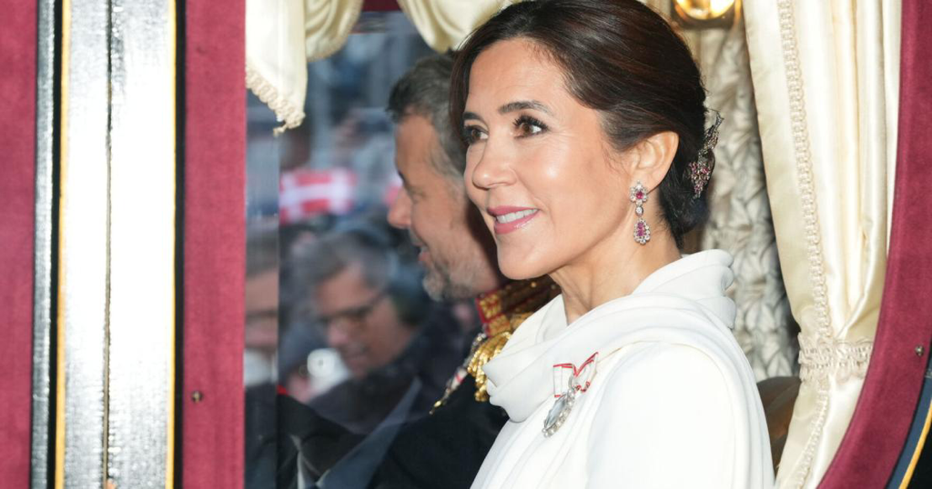 Queen Mary’s white dress, her first outfit as The Queen Denmark, 14 Jan 2024