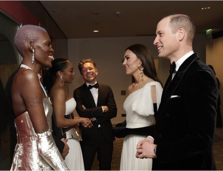 Kate Middleton in white Grecian style one-shoulder gown by Alexander McQueen on BAFTA awards ceremony, 19 feb 2023. Photo: Kensington Palace