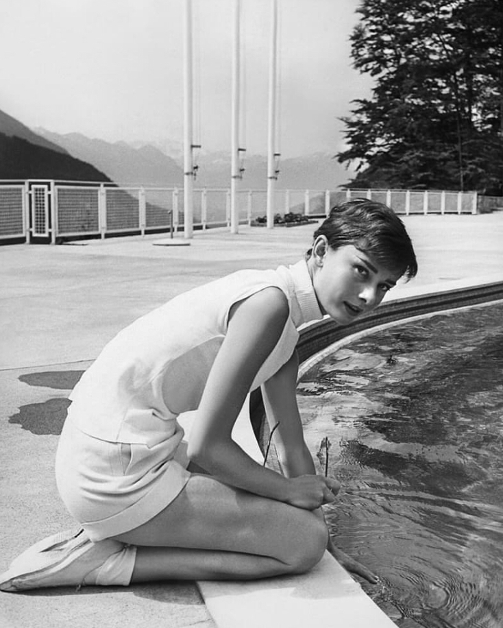 Elegant style icon wardrobe essentials: Audrey Hepburn in shorts