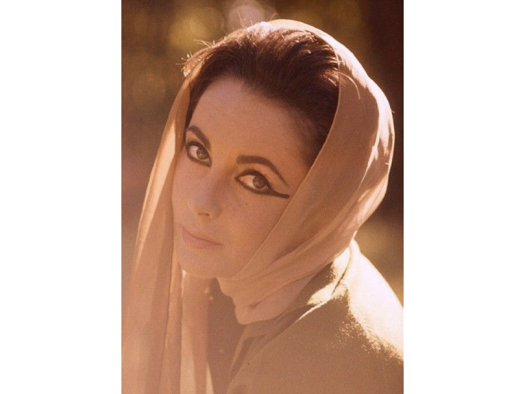 Elegant style icon wardrobe essentials: Elizabeth Taylor in headscarves