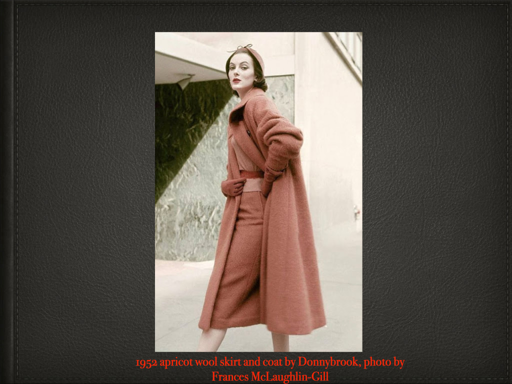 The most elegant looks of the eldest supermodel ​Carmen Dell'Orefice