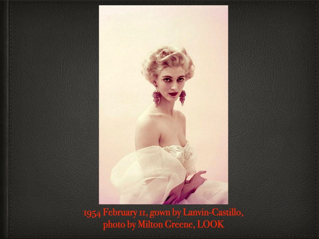 The most elegant looks of the eldest supermodel ​Carmen Dell'Orefice