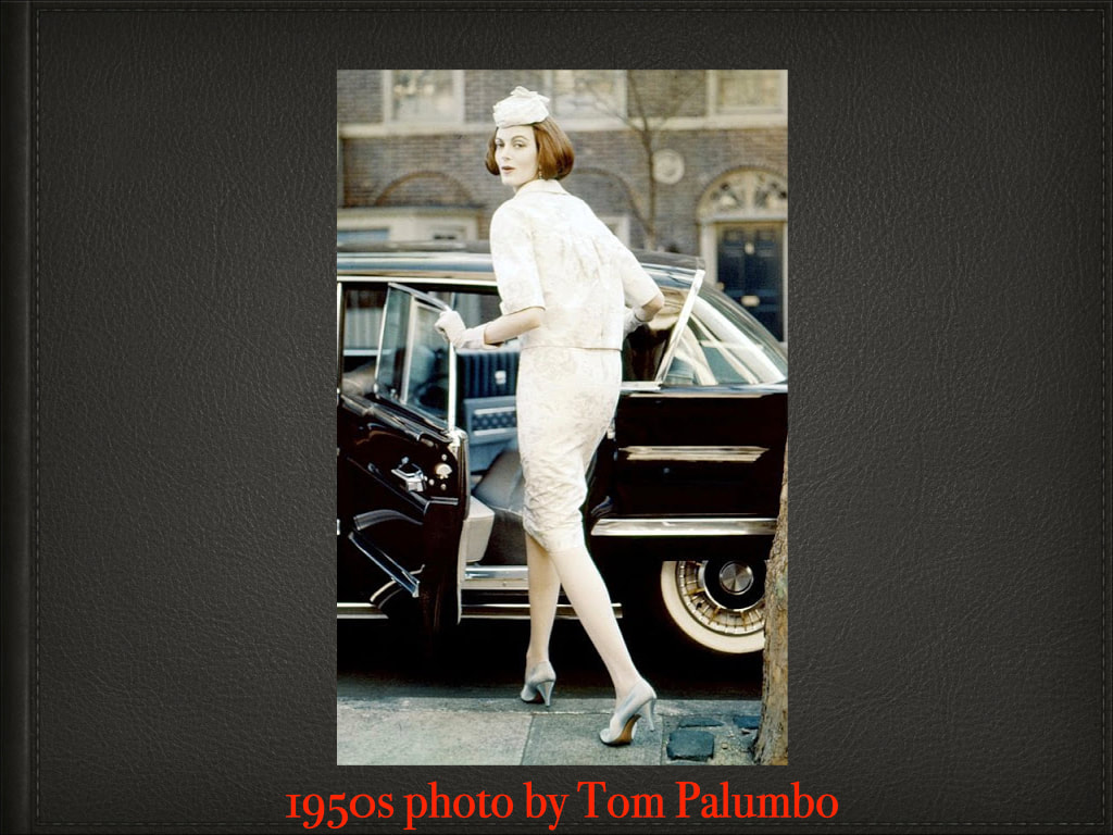 The most elegant looks of the eldest supermodel ​Carmen Dell'Orefice