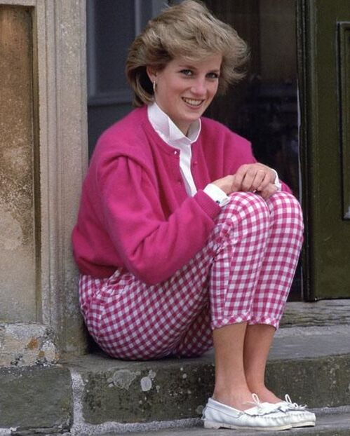Elegant style icon wardrobe essentials: Princess Diana in white shirt
