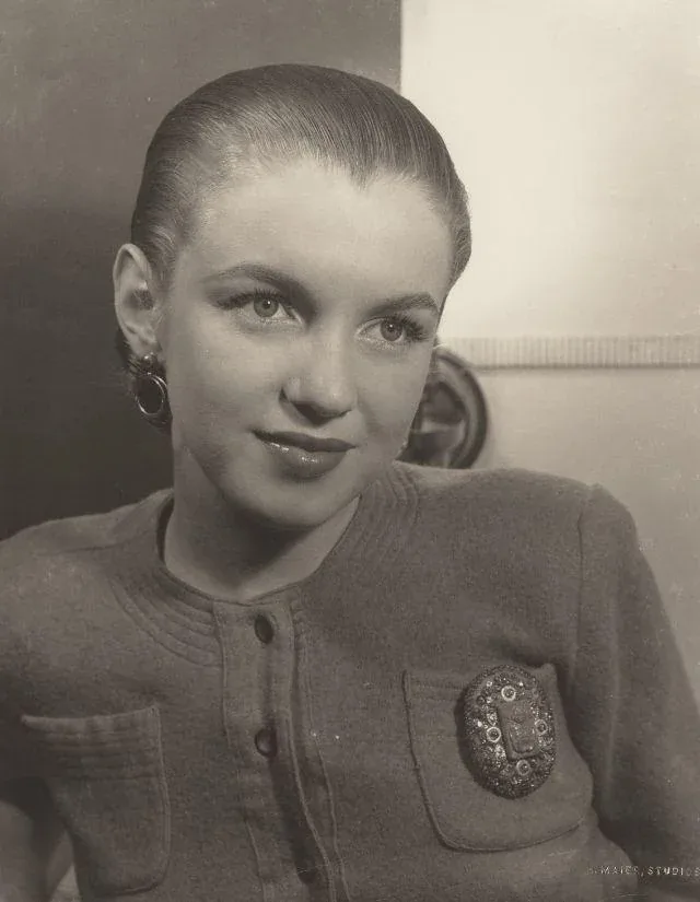 Marilyn Monroe as Norma Jeane, 1944