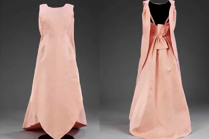 Front and back of Ava Gardner's pink silk gazar Tulip evening dress by Cristóbal Balenciaga for Eisa, 1965