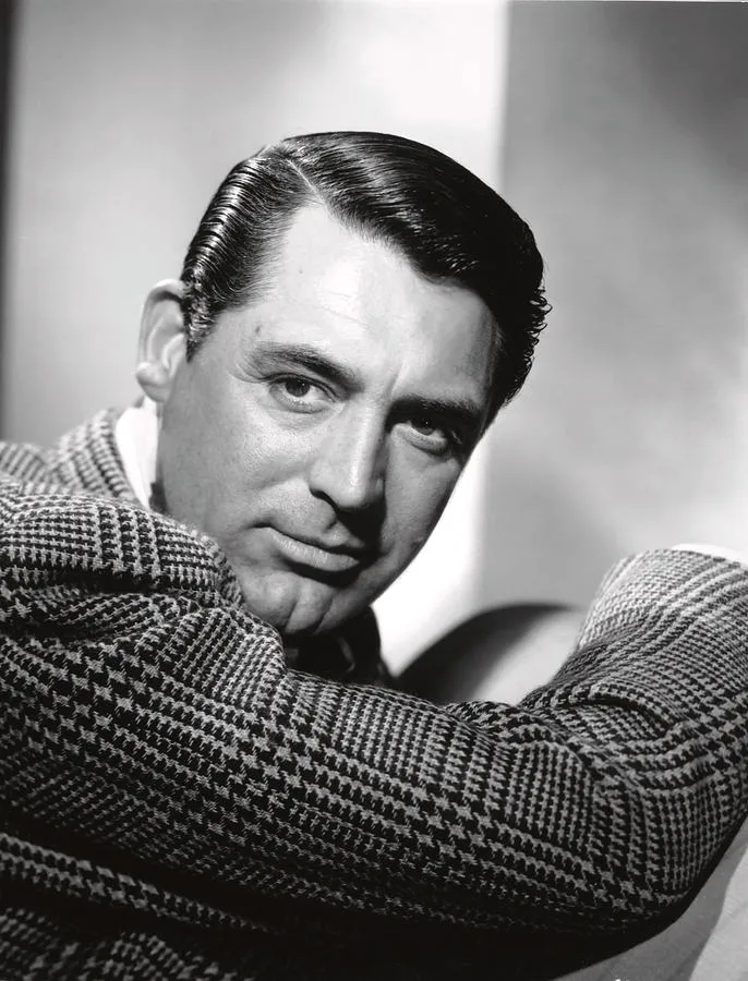 Cary Grant as T. R. Devlin in film Notorious (1946)