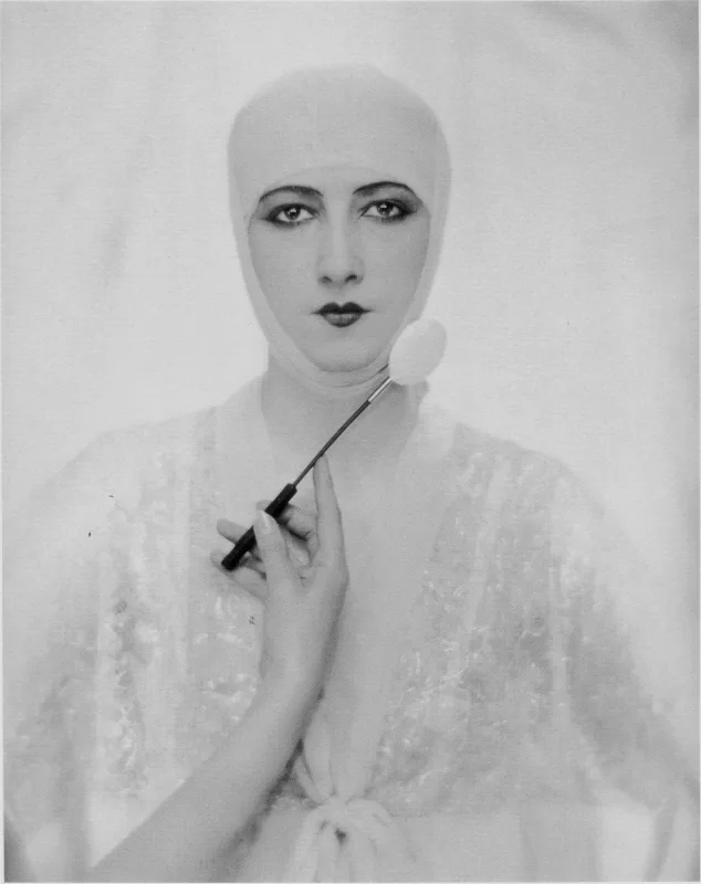 Elizabeth Arden publicity photo by Adolph de Meyer