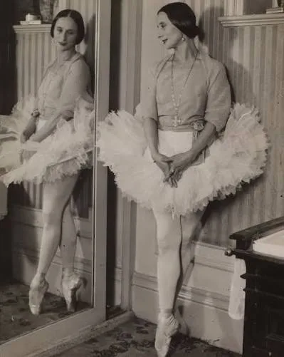 Anna Pavlova (12 February 1881 – 23 January 1931), elegant icon