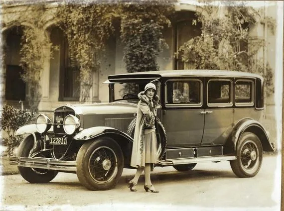Anna Pavlova (12 February 1881 – 23 January 1931), elegant icon