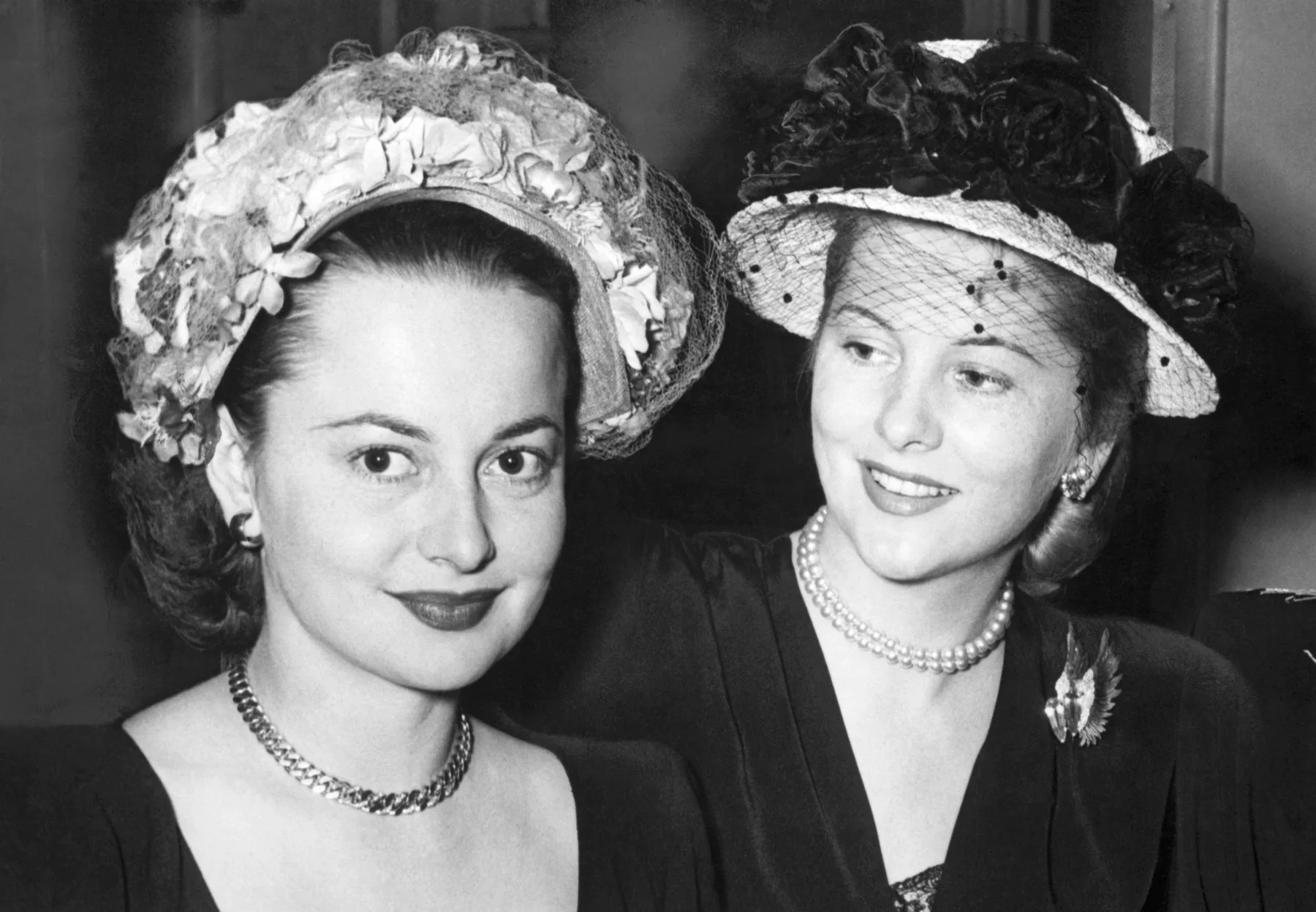 Olivia de Havilland and her sister Joan Fontaine