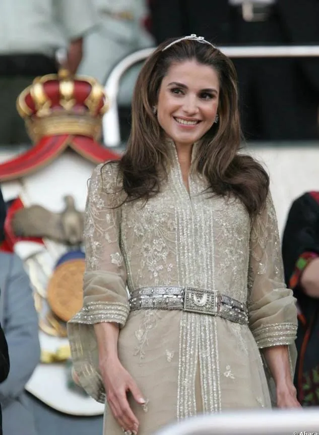 Rania, Queen of Jordan in Elie Saab gown